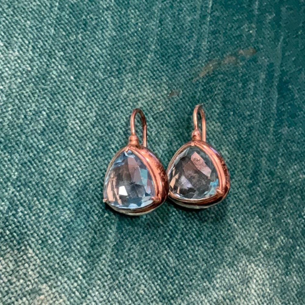 Stunning blue topaz triangle earrings - silver